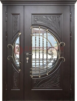 Темная стальная дверь Винорит стекло и ковка для коттеджа ДСК-273 в Дмитрове